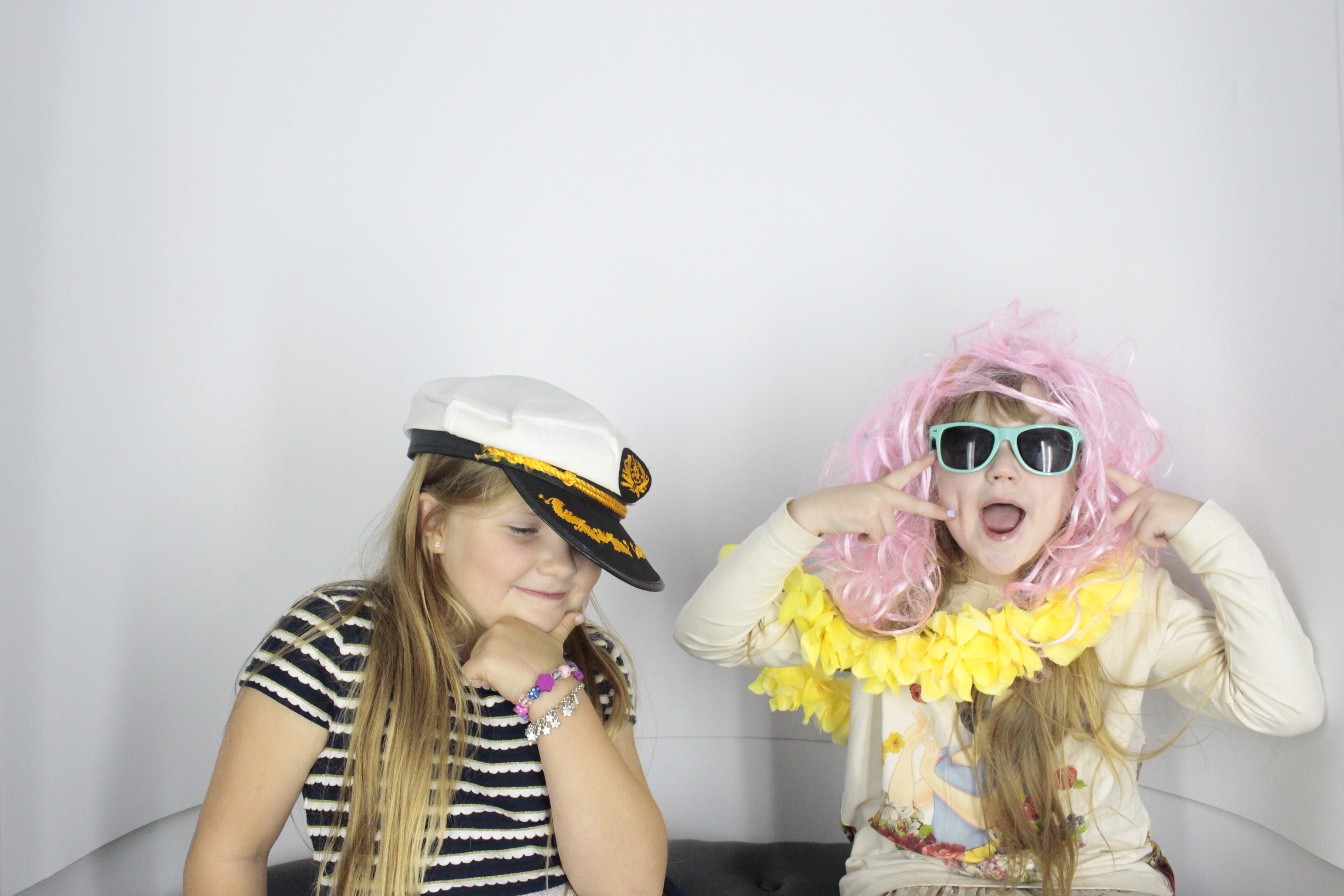 Nadine 40th Birthday  | View more photos from the event at gallery.myphotoboothexperience.co.uk/u/MyPhotoBoothExperienceLtd/Nadine-40th-Birthday